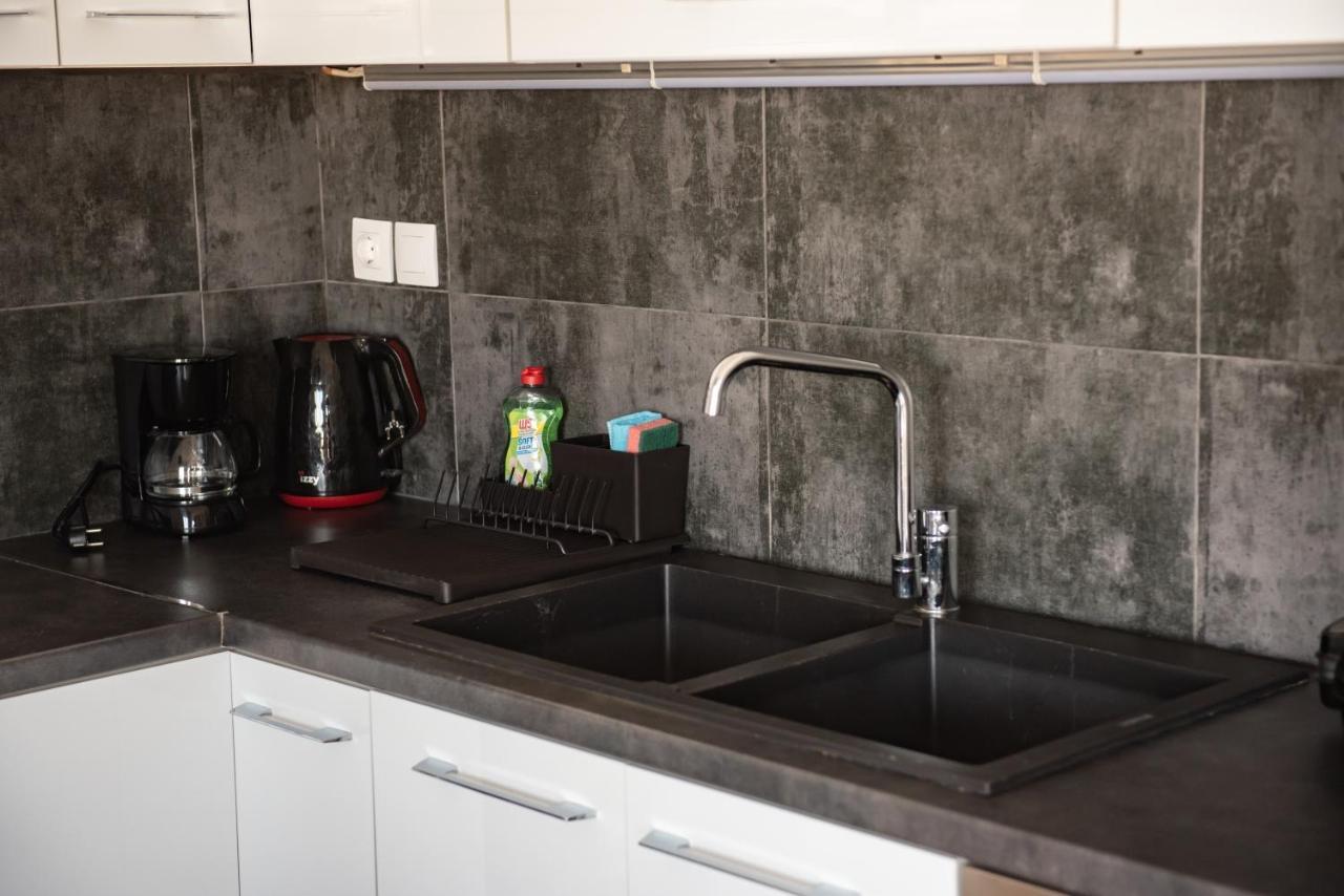 Renovated Apartment 5Min From Subway Station 'Attiki' Atenas Exterior foto